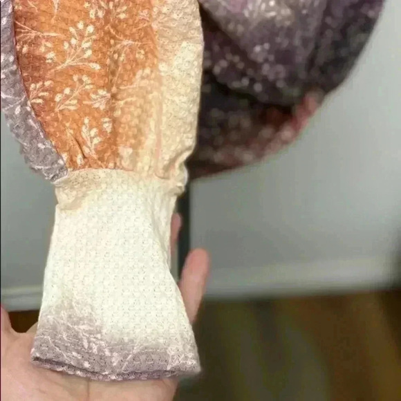 🆕Marsala Ombré Leaf Twist-Front Boatneck Top S🆕 - Picture 5 of 9